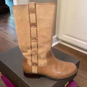 Women’s leather boots